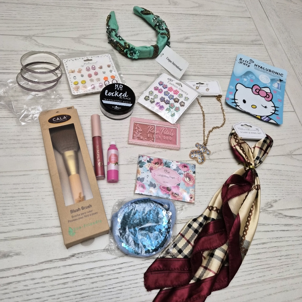 New Make Up And Accessories Bundle